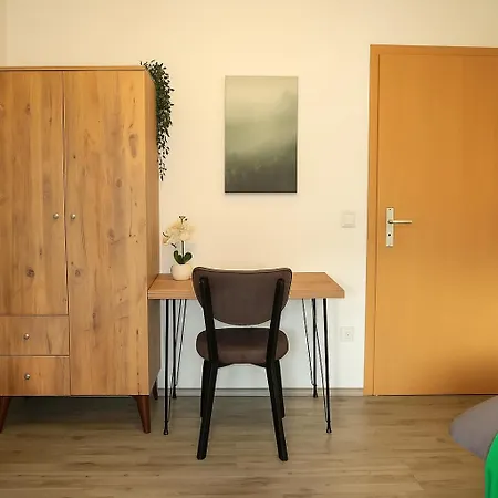 Livemore24 - 2 In Wlan - Smart-tv - 24-7 Check-in Und Kueche Lejlighed Duisburg
